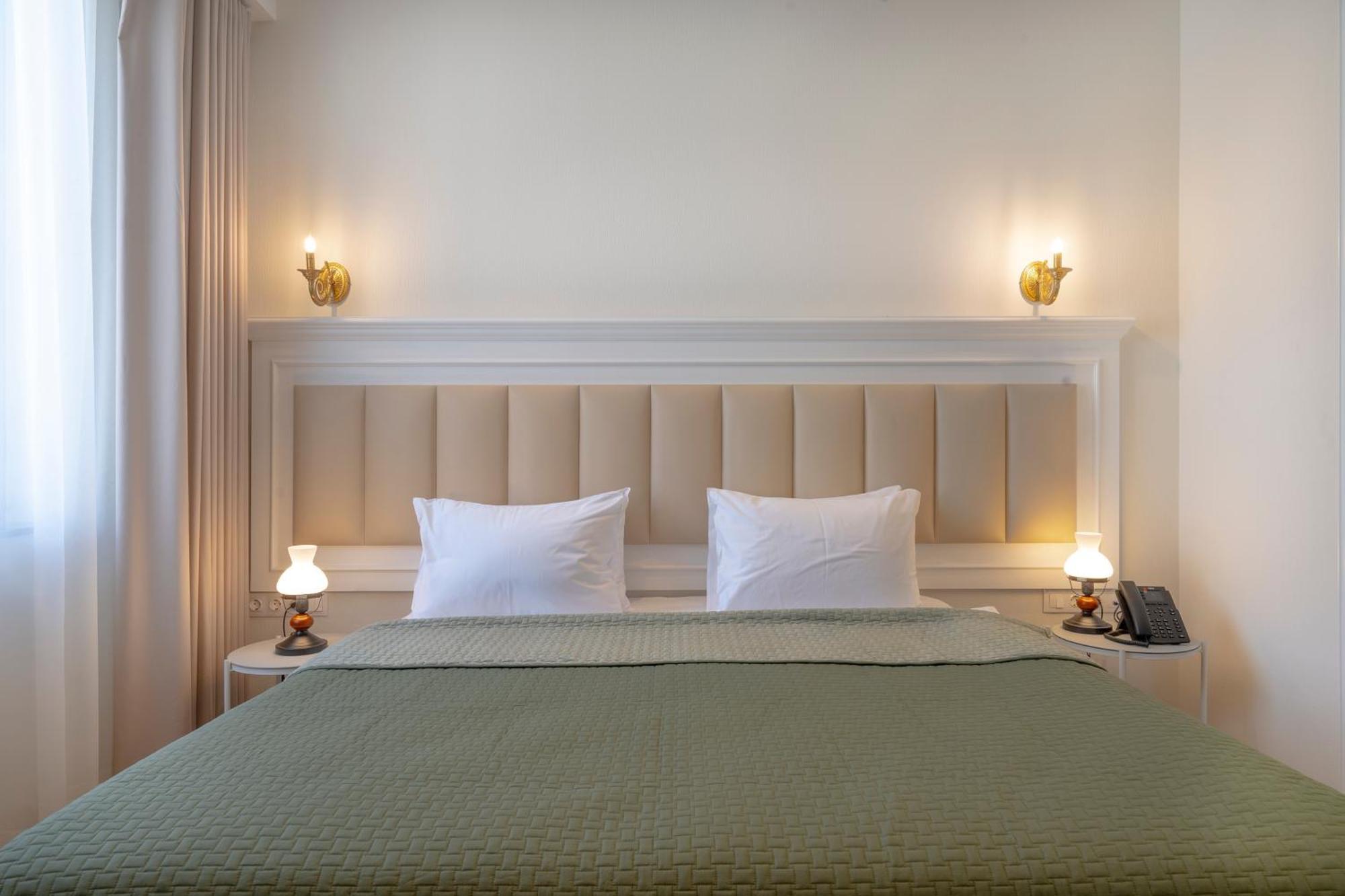 Iris Hotel Tbilissi Extérieur photo